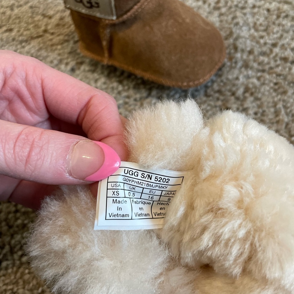 Infant UGGs - Picture 2 of 3